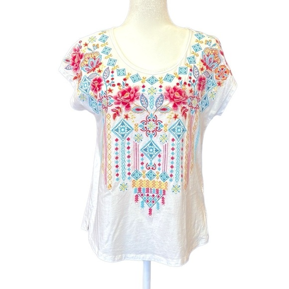 Savanna Jane Floral Embroidered Top White Size Small - Picture 9 of 11